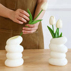1 Vase en Plastique Blanc Spirale – Contenant Créatif de Style Nordique pour Fleurs, Décoration de Cuisine, Salon ou Chambre - Minimaloria
