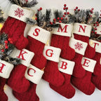Chaussettes de Noël Tricotées – Bas avec Flocons de Neige et Lettres, Décoration de Noël 2025 pour la Maison, Ornement pour Sapin - Minimaloria